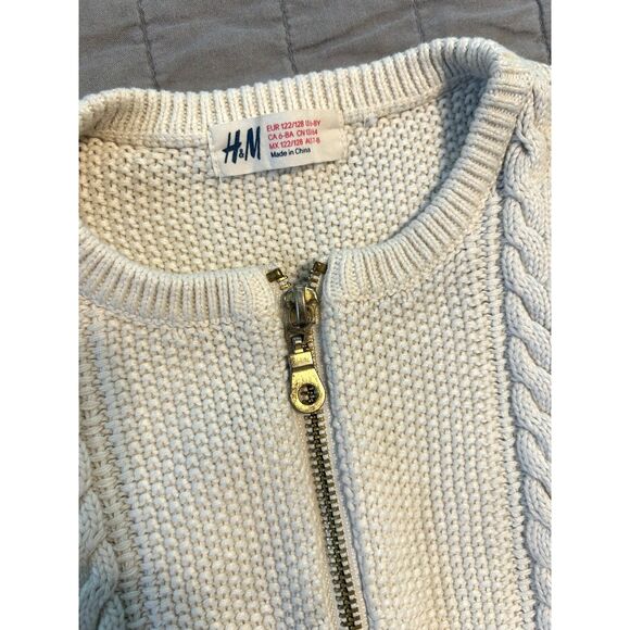 H&M Kid's off-white cable-knit zip-up cardigan sweater size 6-8Y - Picture 3 of 4